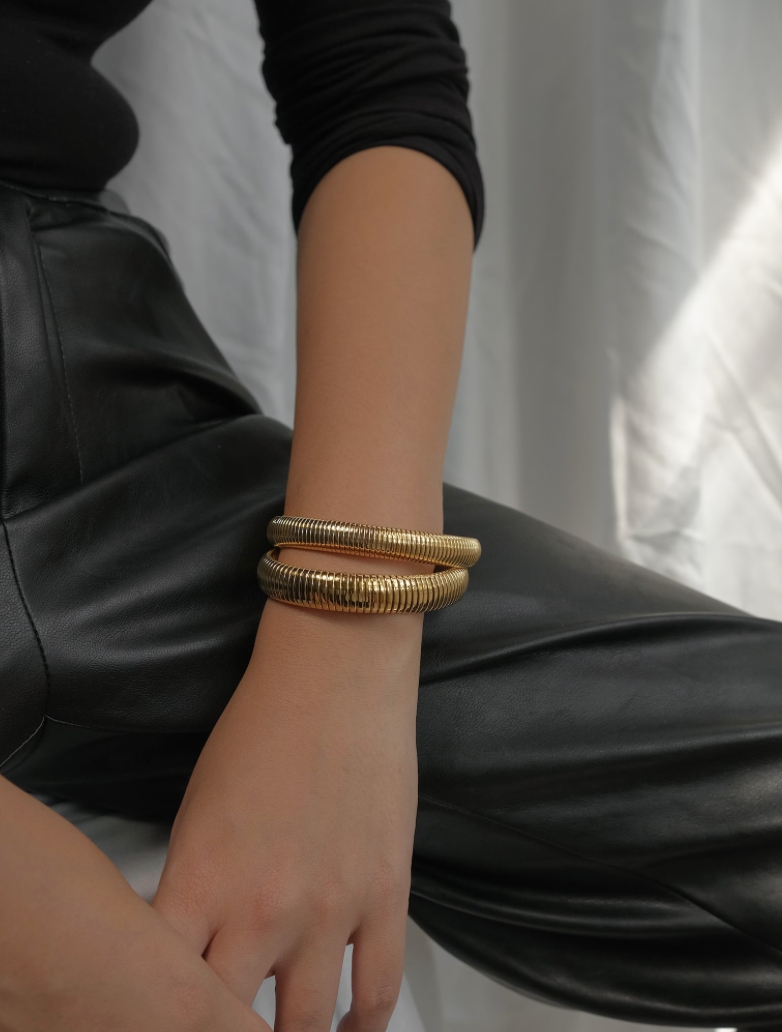 Omega Stretch Bangle Bracelets- Coil Stainless Steel Stretch: Yellow Gold / 10mm